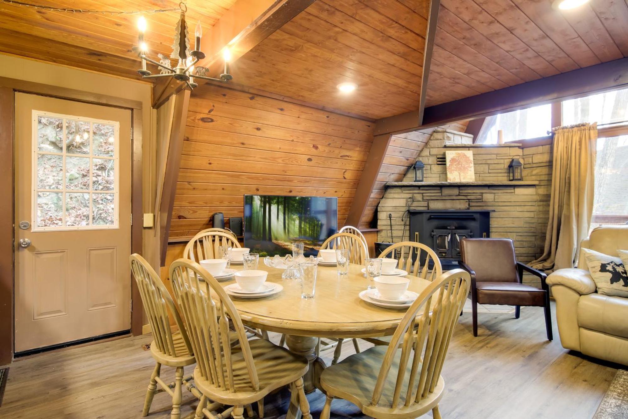 Gatlinburg A-Frame Home With Hot Tub Near Parkway Exterior foto