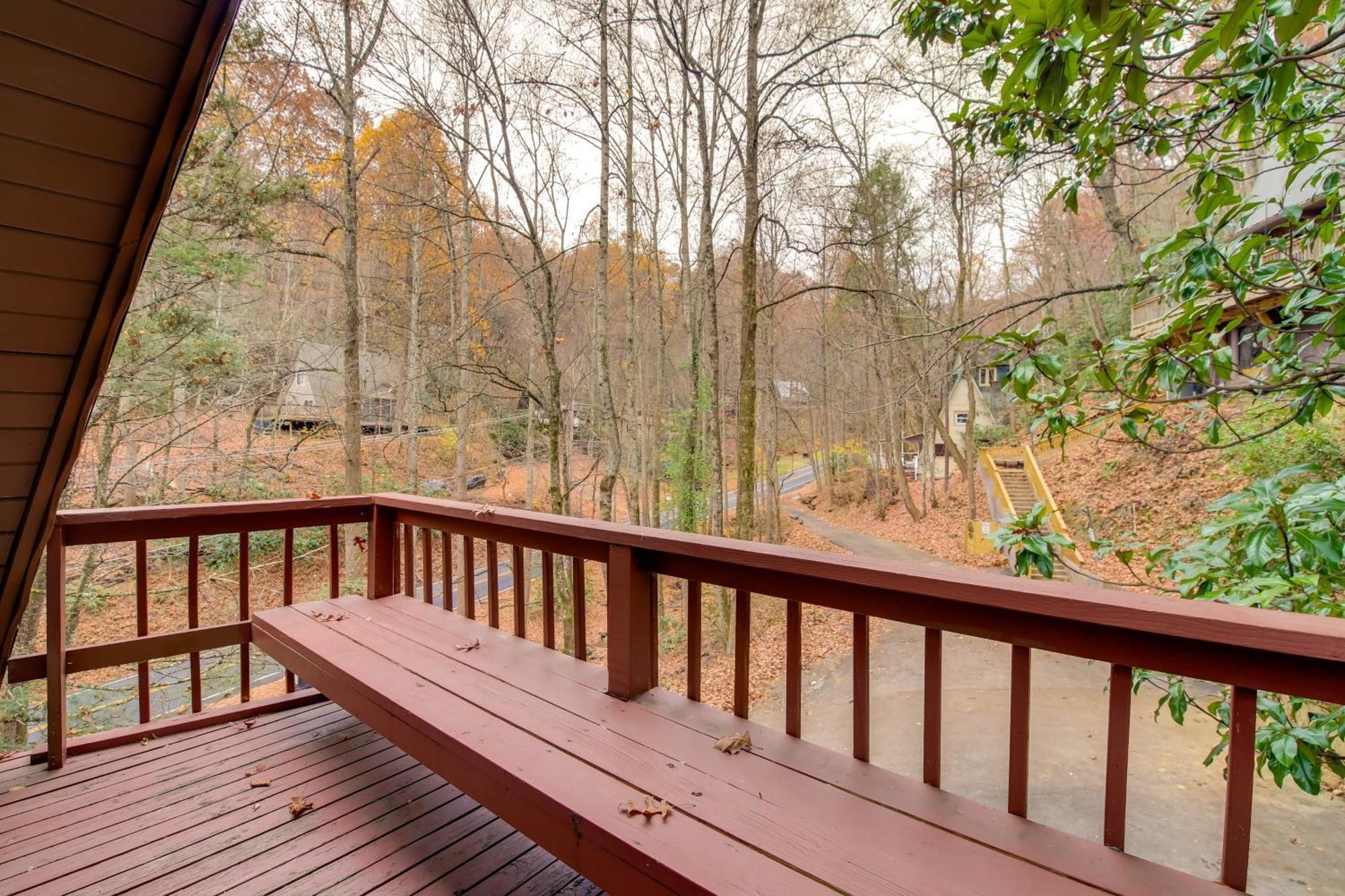 Gatlinburg A-Frame Home With Hot Tub Near Parkway Exterior foto
