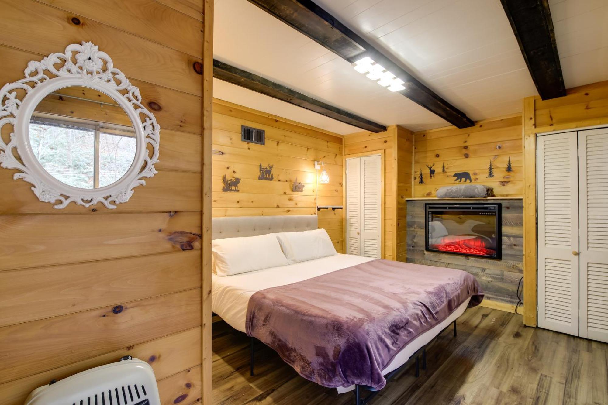 Gatlinburg A-Frame Home With Hot Tub Near Parkway Exterior foto